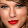 5 Tendências de beleza e moda de Taylor Swift