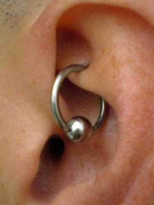 Tipos de piercings de orelha 3 - Rook