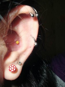 Tipos de piercings de orelha 7 - Daith