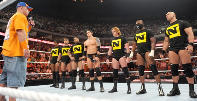 John Cena confronta a stable Nexus