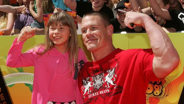John Cena e uma criança no Nicklodeon Choices Awards